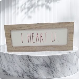 Rae dunn valentine  I heart U wooden art  sign New